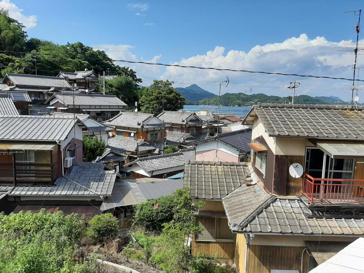 Guesthouse Kume Imabari Railway Station Dış mekan fotoğraf