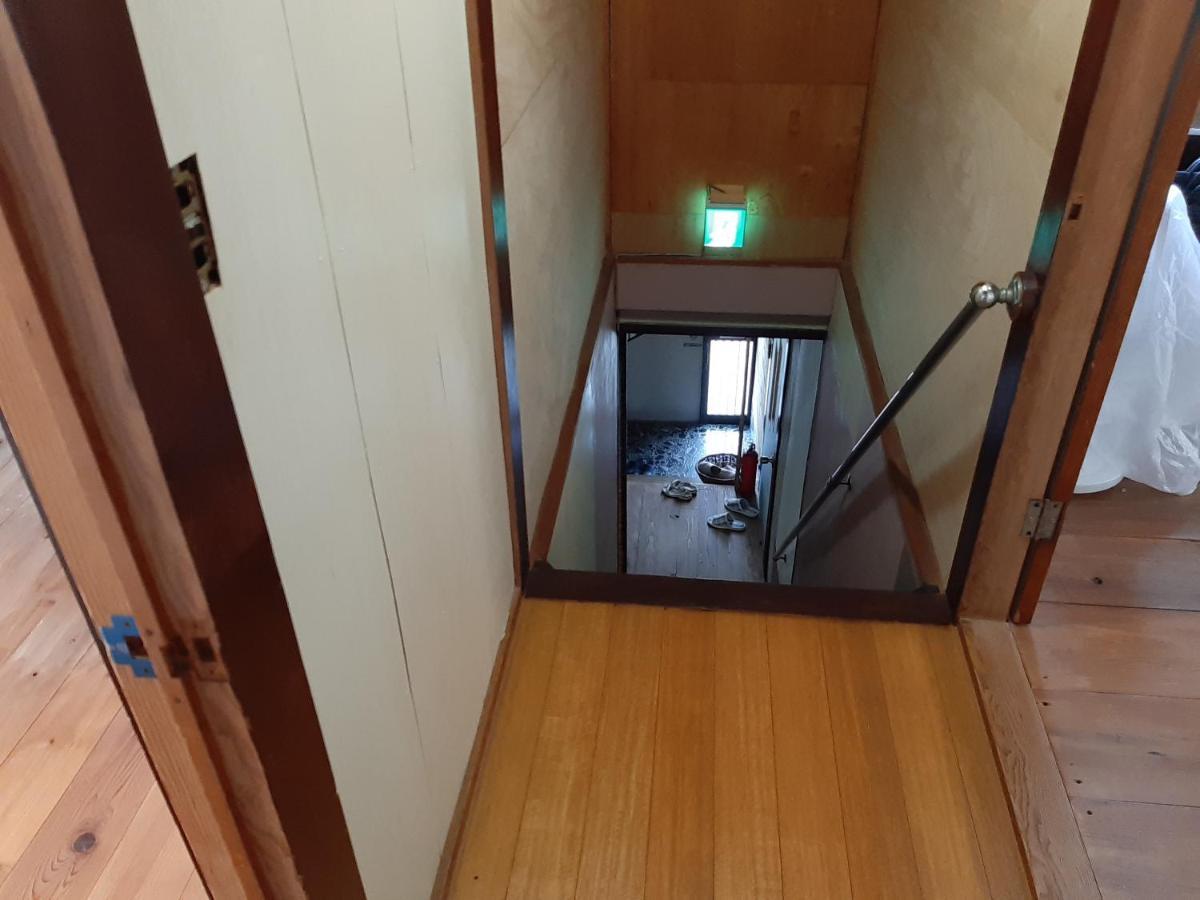 Guesthouse Kume Imabari Railway Station Dış mekan fotoğraf
