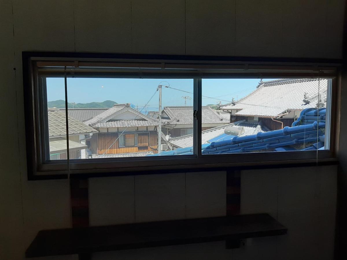 Guesthouse Kume Imabari Railway Station Dış mekan fotoğraf
